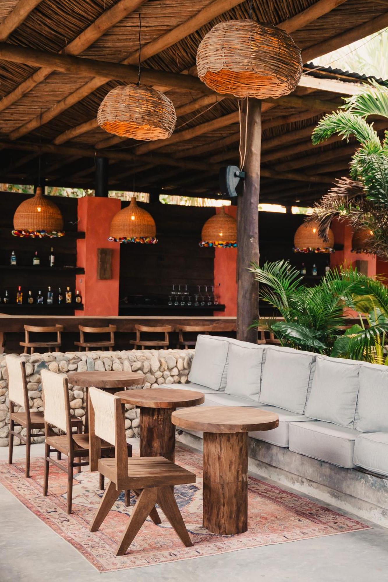 Hotel Naio Y